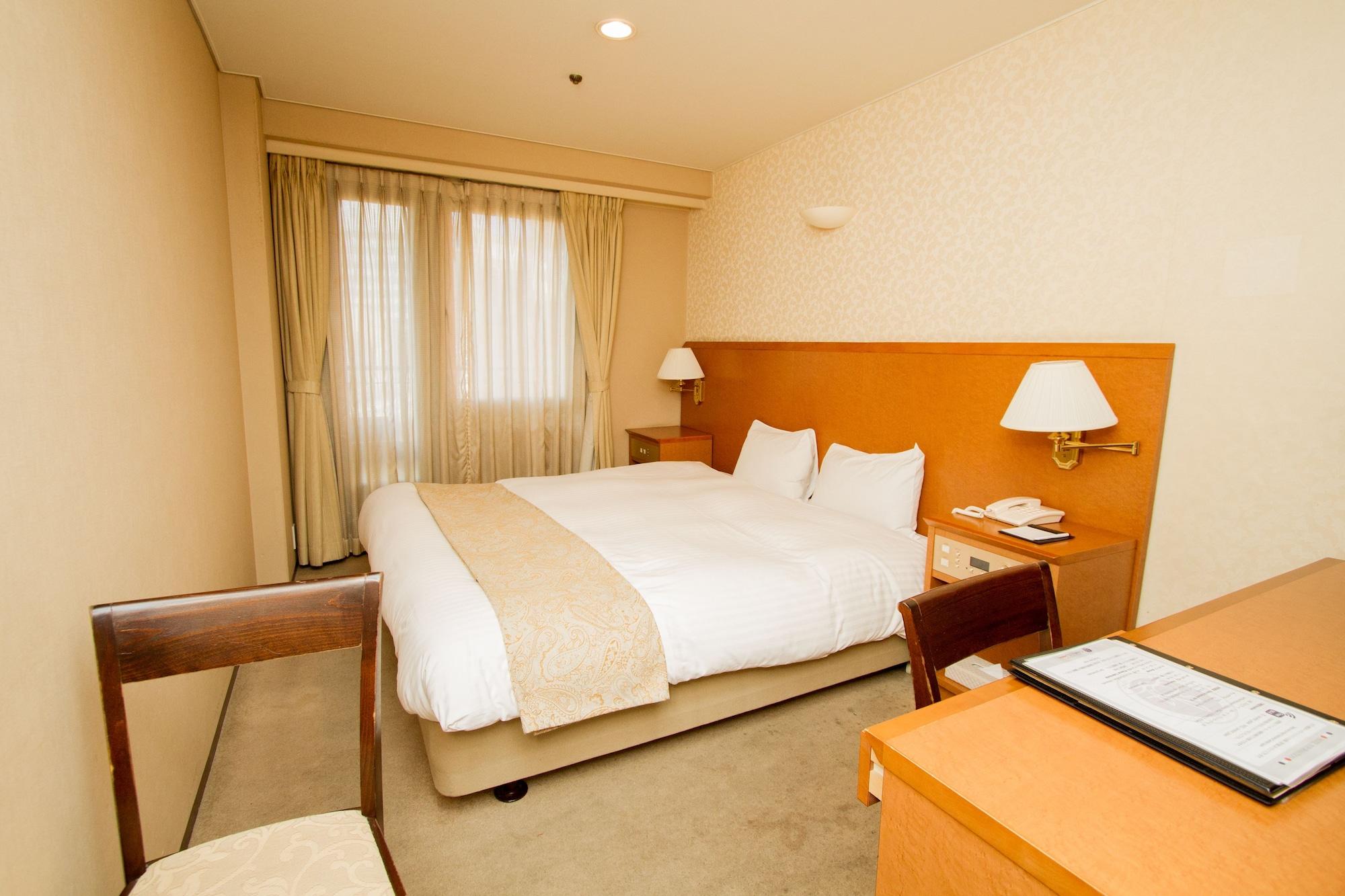 Hotel Yokohama Camelot Japan Exterior photo