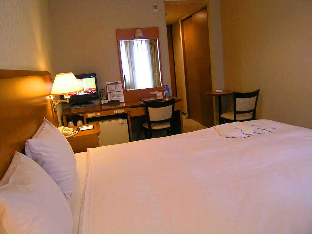Hotel Yokohama Camelot Japan Exterior photo