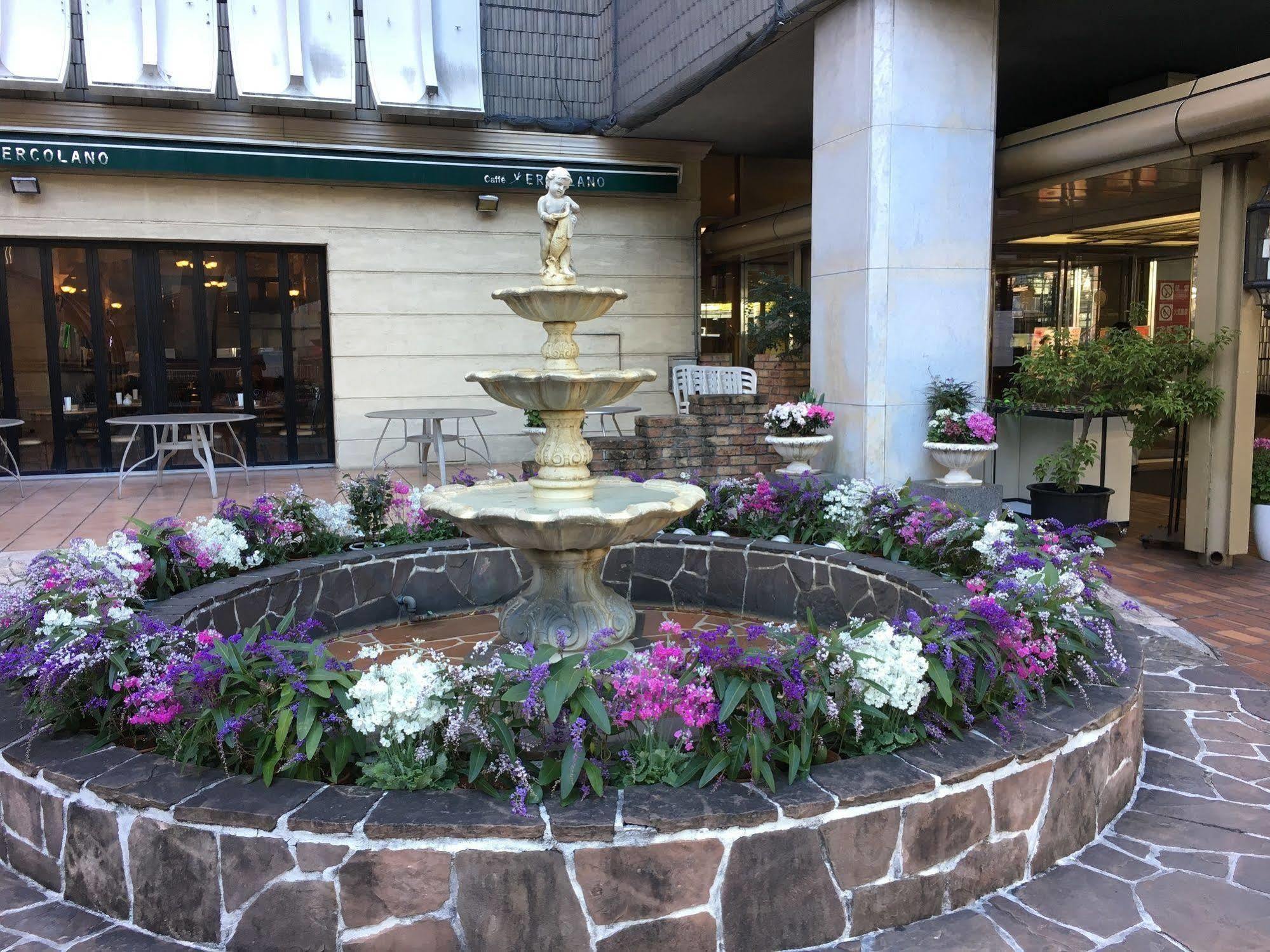 Hotel Yokohama Camelot Japan Exterior photo